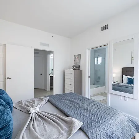 Appartement Subtle 2 Bed In Edgewater Downtown With Free Parking